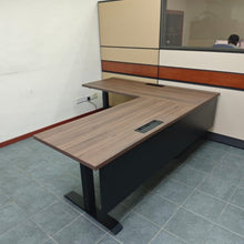 Load image into Gallery viewer, Triple motor electric standing desk Mydesk.sg