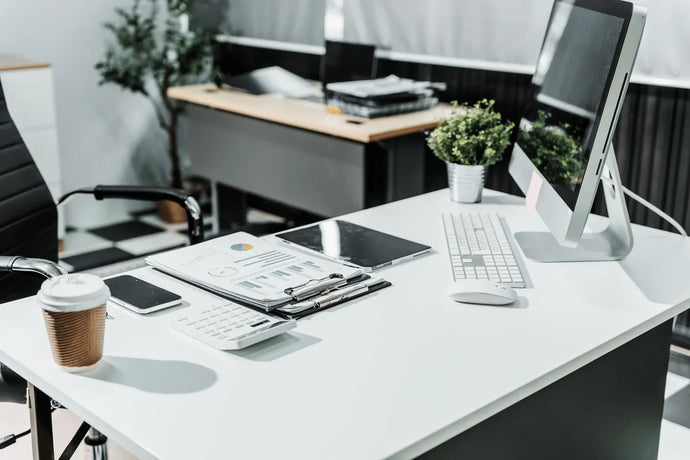 How to Choose the Right Office Table for Home Office Use