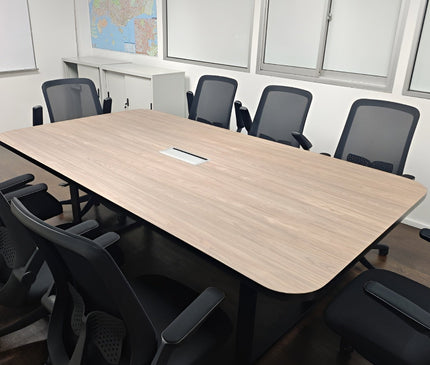 Meeting Table / Big Table (6 to 10pax)