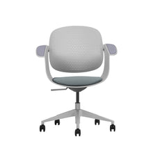 Load image into Gallery viewer, F2 Executive Office Chair
