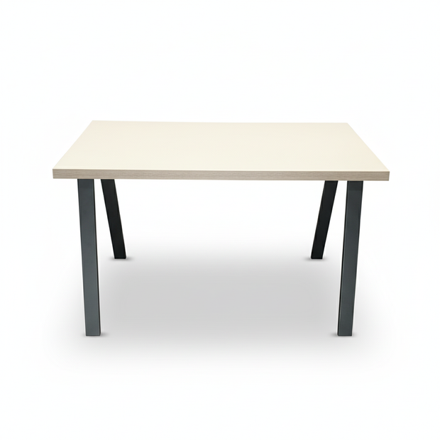 <h3>Modern Study / Work Desk</h3>