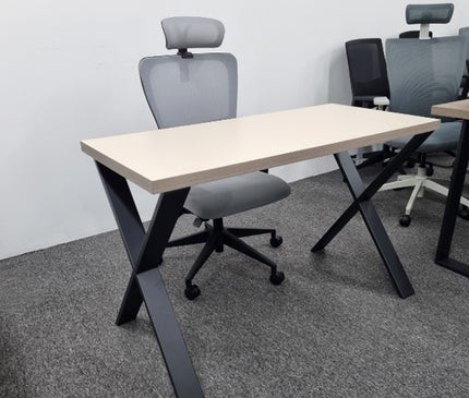 LOGAN Table / Study Desk