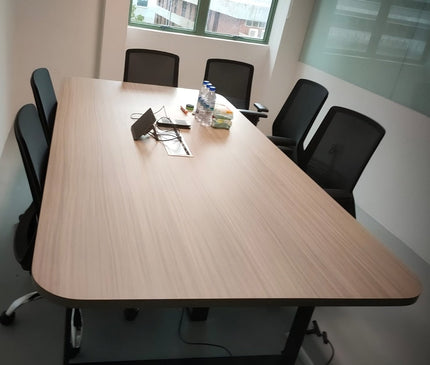 Meeting Table / Big Table (6 to 10pax)