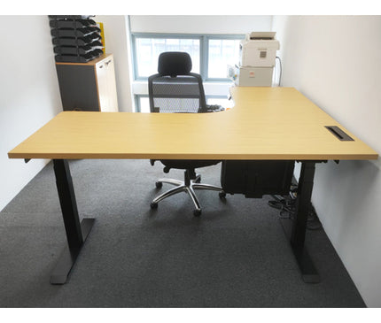 Triple motor electric standing desk Mydesk.sg