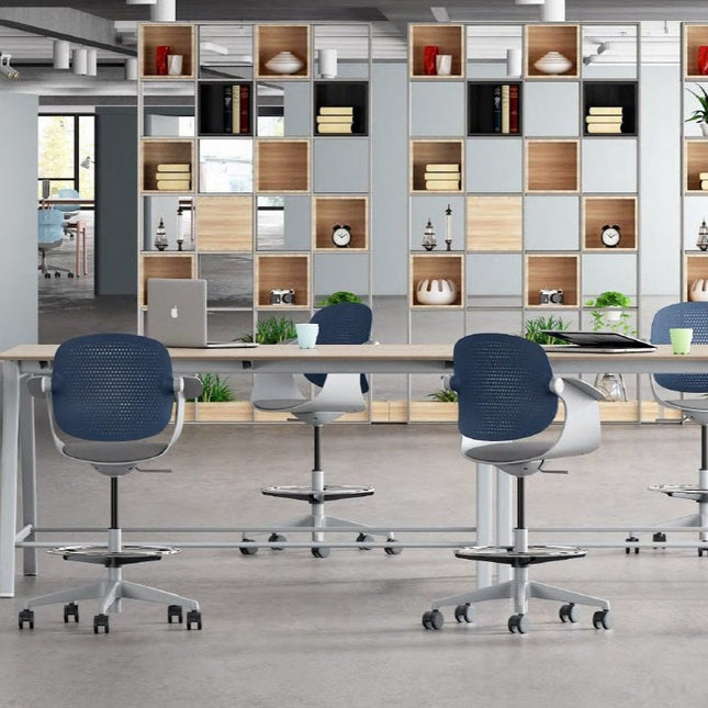 F2 - G Tall Chair With Footrest - MyDesk.SG