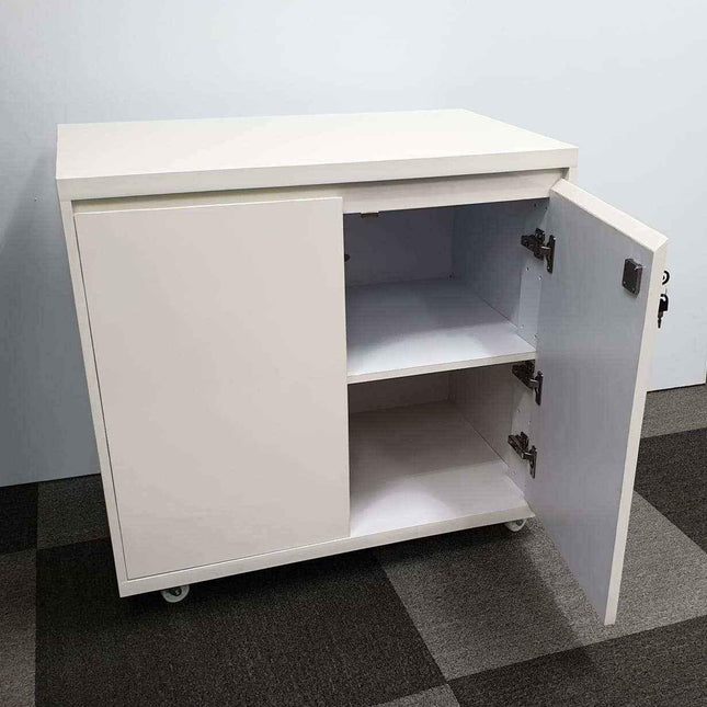 Cabinet with doors, wheels and lock - MyDesk.SG
