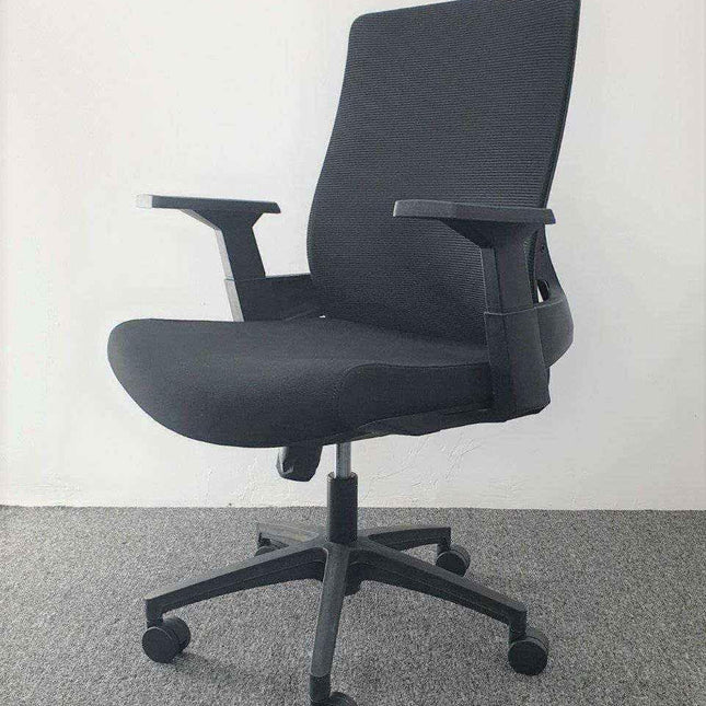 KW82M Stylish Executive Chair - MyDesk.SG