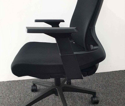 KW82M Stylish Executive Chair - MyDesk.SG